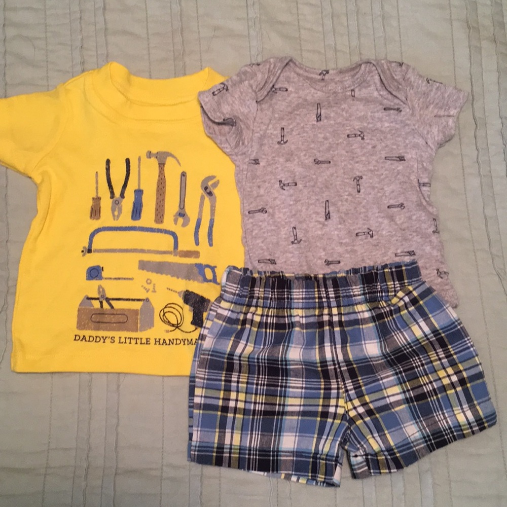 NWOT Carter’s 3 mo 3 piece shorts set